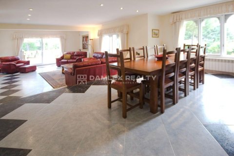 Willa w Santa Cristina d'Aro, Girona, Hiszpania 6 sypialni, 480 mkw. nr 176984 – zdjęcie 6