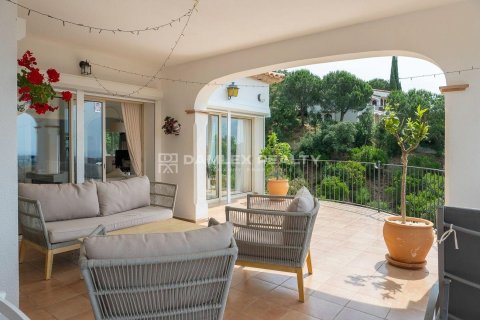 Willa w Platja D'aro, Girona, Hiszpania 5 sypialni, 361 mkw. nr 176979 – zdjęcie 9