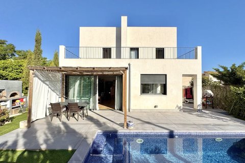 Villa en venta en Son Ferrer, Mallorca, España 4 dormitorios, 190 m2 No. 179675 - foto 3