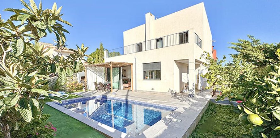 Villa en Son Ferrer, Mallorca, España 4 dormitorios, 190 m2 No. 179675