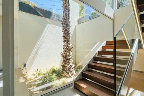 Villa for sale in El Toro, Mallorca, Spain 4 bedrooms, 400 sq.m. No. 179674 - photo 9