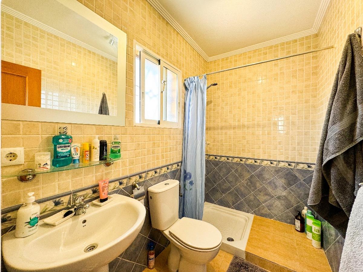 Вилла в Пунта Прима, Аликанте, Испания 4 спальни, 193м2 №99810