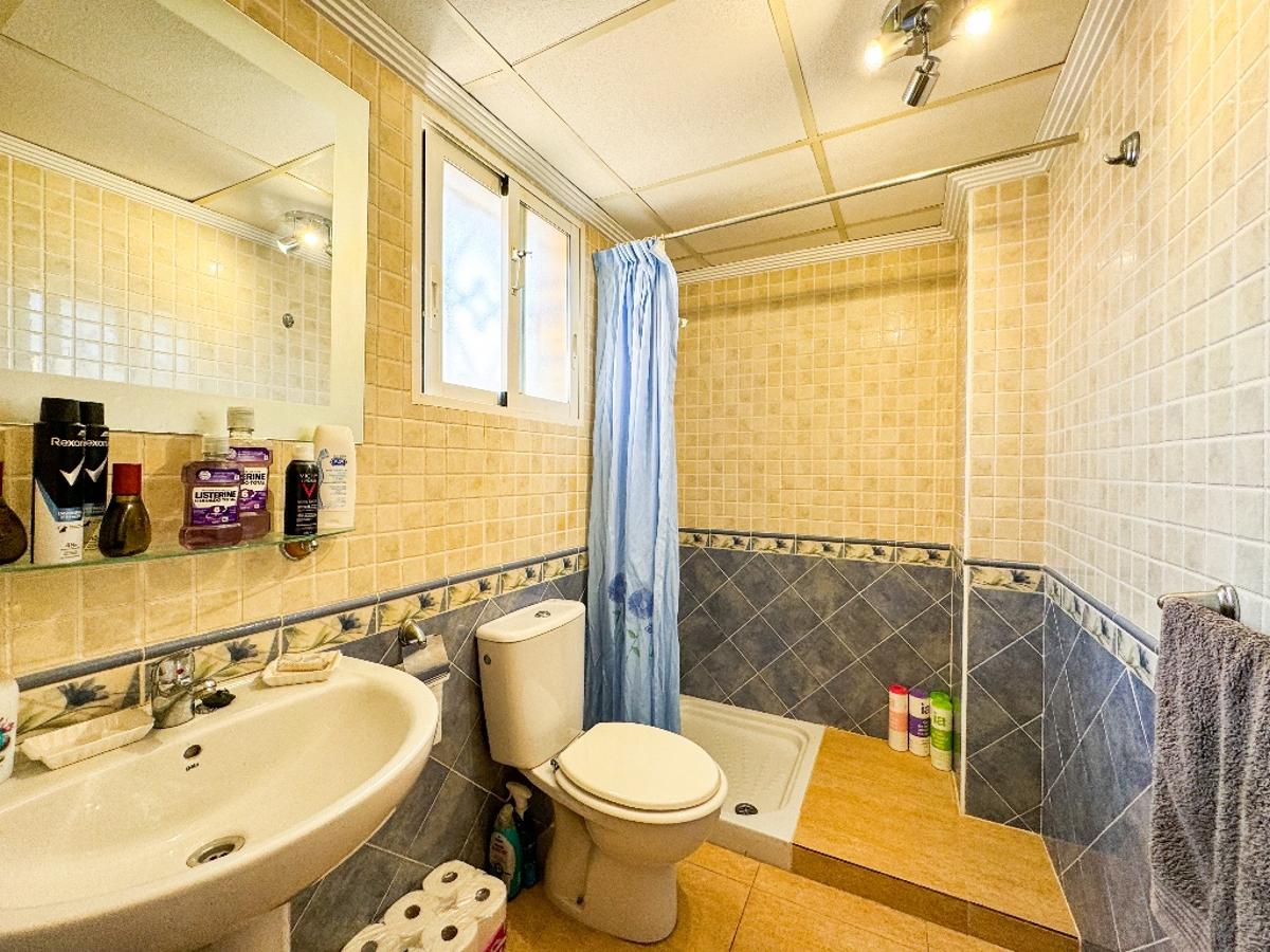 Вилла в Пунта Прима, Аликанте, Испания 4 спальни, 193м2 №99810