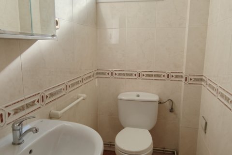 Lägenhet till salu i Barcelona, Spanien 3 sovrum, 78 kvm. Nr. 152283 - foto 30