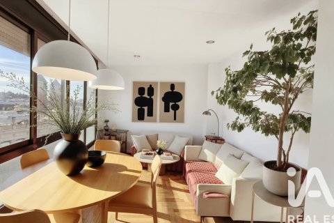 Lägenhet till salu i Barcelona, Spanien 3 sovrum, 78 kvm. Nr. 152283 - foto 23