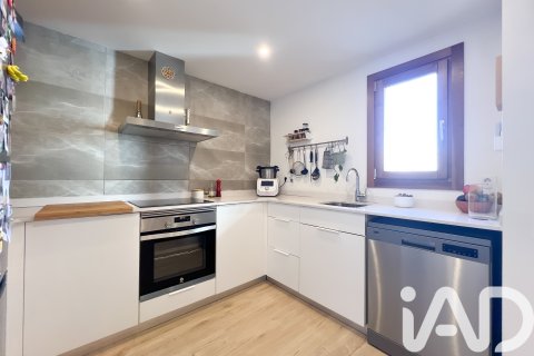 Apartament w Vic, Barcelona, Hiszpania 3 sypialnie, 119 mkw. nr 152280 – zdjęcie 25