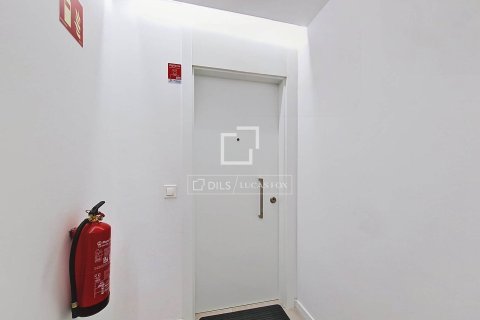Penthouse for sale in Vilanova i la Geltru, Barcelona, Spain 4 bedrooms, 95 sq.m. No. 196221 - photo 4