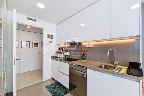 Penthouse for sale in Vilanova i la Geltru, Barcelona, Spain 4 bedrooms, 95 sq.m. No. 196221 - photo 9