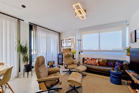 Penthouse for sale in Vilanova i la Geltru, Barcelona, Spain 4 bedrooms, 95 sq.m. No. 196221 - photo 15