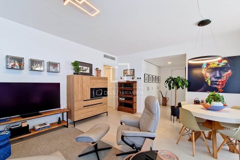Penthouse for sale in Vilanova i la Geltru, Barcelona, Spain 4 bedrooms, 95 sq.m. No. 196221 - photo 2