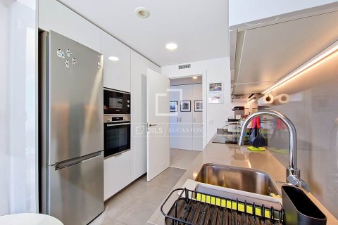 Penthouse for sale in Vilanova i la Geltru, Barcelona, Spain 4 bedrooms, 95 sq.m. No. 196221 - photo 8