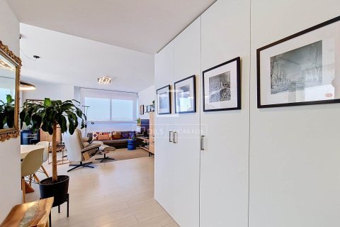 Penthouse for sale in Vilanova i la Geltru, Barcelona, Spain 4 bedrooms, 95 sq.m. No. 196221 - photo 6