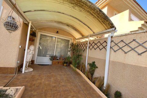 House for sale in Alicante, Spain 3 bedrooms, 120 sq.m. No. 165879 - photo 19