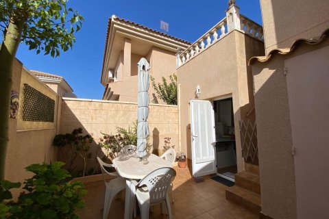 House for sale in Alicante, Spain 3 bedrooms, 120 sq.m. No. 165879 - photo 30