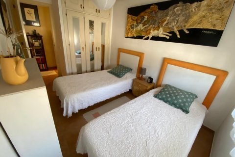 House for sale in Alicante, Spain 3 bedrooms, 120 sq.m. No. 165879 - photo 14