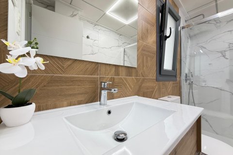 Wohnung zum Verkauf in Torrevieja, Alicante, Spanien 2 Schlafzimmer, 105 m2 Nr. 165883 - Foto 11