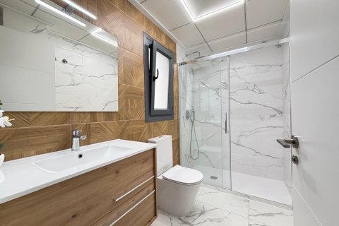 Wohnung zum Verkauf in Torrevieja, Alicante, Spanien 2 Schlafzimmer, 105 m2 Nr. 165883 - Foto 10