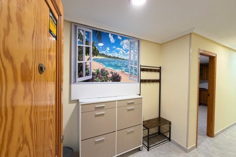 Wohnung zum Verkauf in Torrevieja, Alicante, Spanien 3 Schlafzimmer, 107 m2 Nr. 165877 - Foto 2