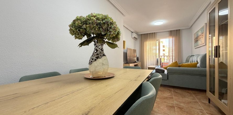 Dzīvoklis Torrevieja, Alicante, Spānijā 3 istabas, 95 m2 Nr. 165882