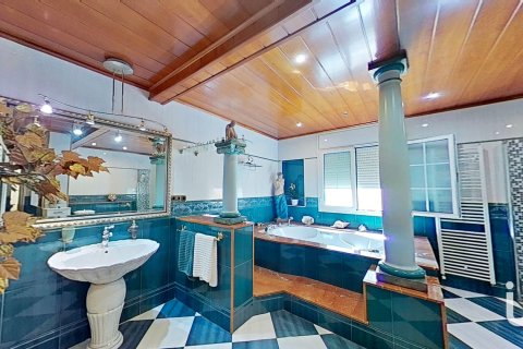 Hus till salu i Valls, Tarragona, Spanien 5 sovrum, 509 kvm. Nr. 153941 - foto 4