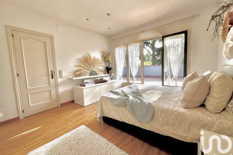 Dom w L'Ametlla Del Valles, Barcelona, Hiszpania 5 sypialni, 3125 mkw. nr 153942 – zdjęcie 12