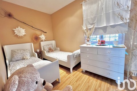 Dom w L'Ametlla Del Valles, Barcelona, Hiszpania 5 sypialni, 3125 mkw. nr 153942 – zdjęcie 14