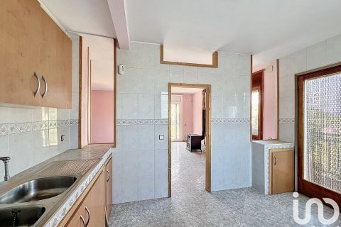 Talo myytävänä Castellvi de Rosanes, Barcelona, Espanja, 4 makuuhuonetta, 188 m2 No. 153940 - kuva 6