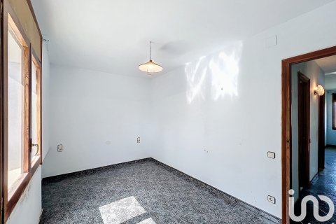 Talo myytävänä Castellvi de Rosanes, Barcelona, Espanja, 4 makuuhuonetta, 188 m2 No. 153940 - kuva 12