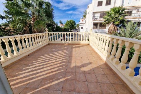 Villa à vendre à Playa Flamenca II, Alicante, Espagne, 4 chambres, 200 m2 No. 145849 - photo 15