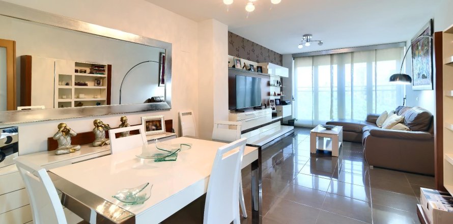 Apartment Valencia, Spain 4 bedrooms, 145 sq.m. No. 133313