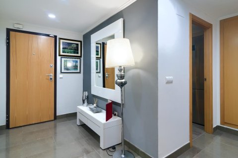 Apartment for sale Valencia, Spain 4 bedrooms, 145 sq.m. No. 133313 - photo 2