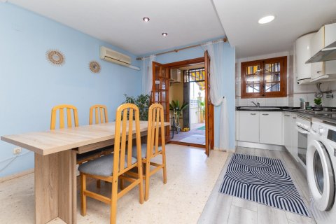 Apartamento en venta Valencia, València, España 3 dormitorios, 105 m2 No. 133314 - foto 26