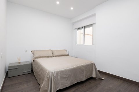 Apartment for sale Valencia, Spain 3 bedrooms, 104 sq.m. No. 133317 - photo 11