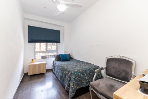 Apartment for sale Valencia, Spain 3 bedrooms, 104 sq.m. No. 133317 - photo 5