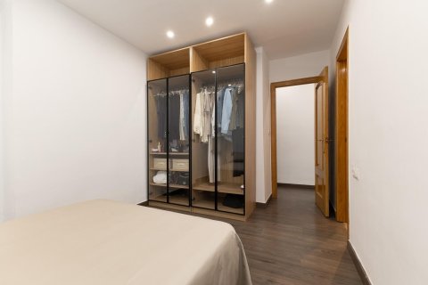 Apartment for sale Valencia, Spain 3 bedrooms, 104 sq.m. No. 133317 - photo 13