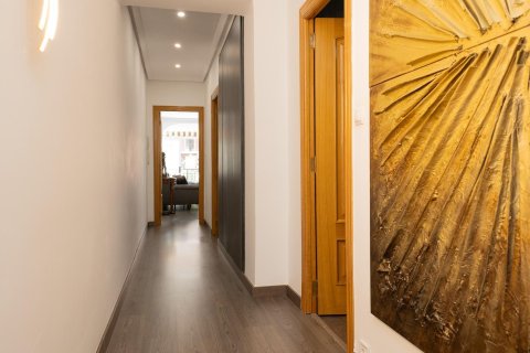 Apartment for sale Valencia, Spain 3 bedrooms, 104 sq.m. No. 133317 - photo 3