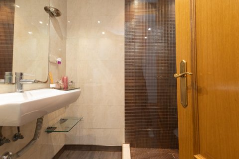 Apartment for sale Valencia, Spain 3 bedrooms, 104 sq.m. No. 133317 - photo 25
