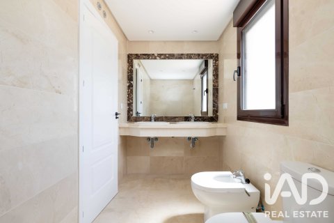Villetta a schiera in vendita a Estepona, Malaga, Spagna 3 camere da letto, 263.59 mq. N° 195743 - foto 21