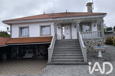 Hus i Valdovino, A Coruna, Spanien 4 sovrum, 366 kvm. Nr. 195740
