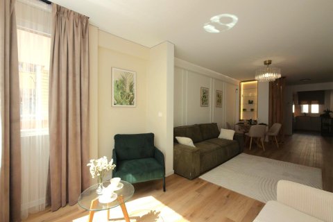 Apartamento en Torrevieja, Alicante, España 1 dormitorio, 78 m2 No. 177789