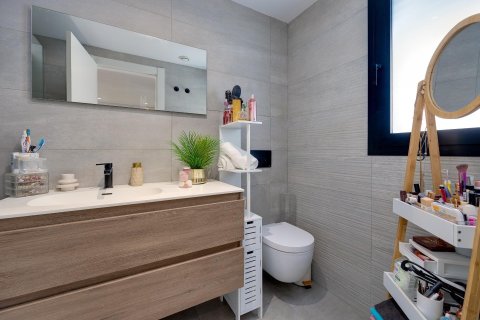 Wohnung zum Verkauf in Torrevieja, Alicante, Spanien 3 Schlafzimmer, 91 m2 Nr. 177788 - Foto 17