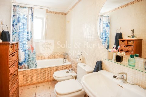 House for sale in Sant Feliu de Guixols, Girona, Spain 4 bedrooms, 121 sq.m. No. 166393 - photo 12