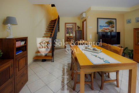 House for sale in Sant Feliu de Guixols, Girona, Spain 4 bedrooms, 121 sq.m. No. 166393 - photo 2