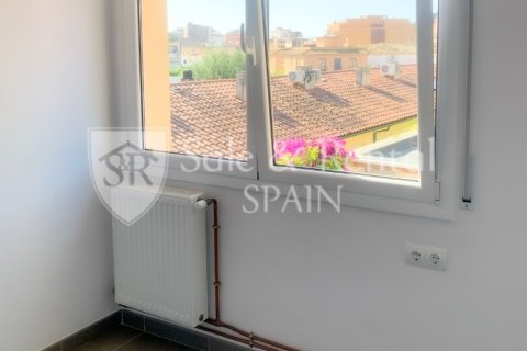 Huoneisto myytävänä Sant Feliu de Guixols, Girona, Espanja, 3 makuuhuonetta, 54 m2 No. 166395 - kuva 23