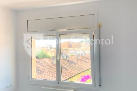 Huoneisto myytävänä Sant Feliu de Guixols, Girona, Espanja, 3 makuuhuonetta, 54 m2 No. 166395 - kuva 11