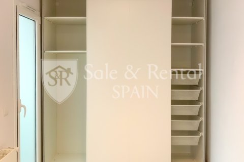 Huoneisto myytävänä Sant Feliu de Guixols, Girona, Espanja, 3 makuuhuonetta, 54 m2 No. 166395 - kuva 28