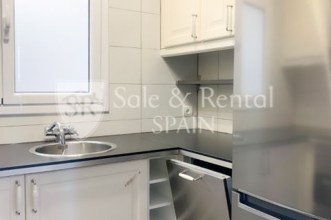 Huoneisto myytävänä Sant Feliu de Guixols, Girona, Espanja, 3 makuuhuonetta, 54 m2 No. 166395 - kuva 18