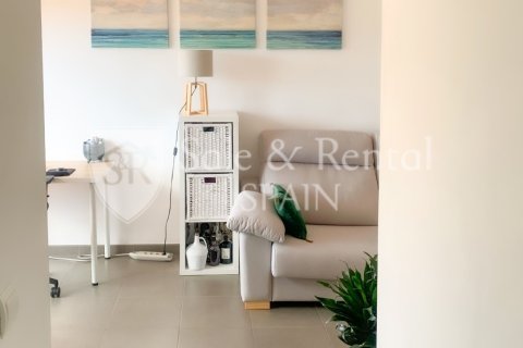 Huoneisto myytävänä Sant Feliu de Guixols, Girona, Espanja, 3 makuuhuonetta, 54 m2 No. 166395 - kuva 5