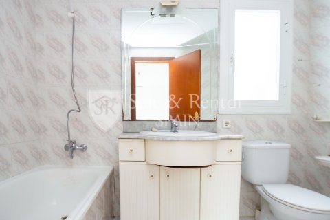 Huoneisto myytävänä Blanes, Girona, Espanja, 3 makuuhuonetta, 88 m2 No. 166396 - kuva 12