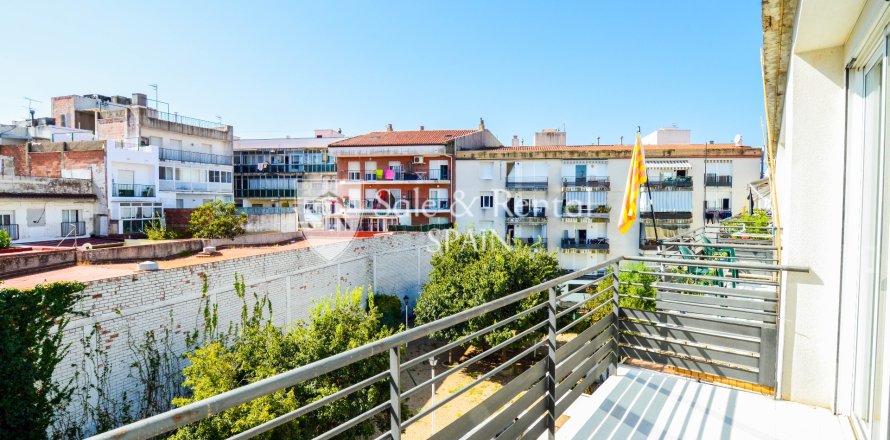 Huoneisto Blanes, Girona, Espanja 3 makuuhuonetta, 88 m2 No. 166396